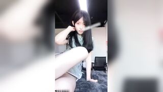 高颜值抖音网红自慰白浆都出来了，反差婊骚逼