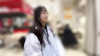 HMN-706 [中文字幕] 趁着儿子和妻子回老家探亲期间，我试着约了儿子幼儿园里一直觉得可爱的那位娇小女老师 - 北岡果林